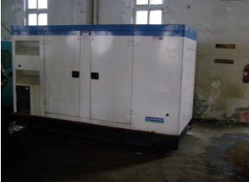 烟台二手康明斯150kw大型柴油发电机组
